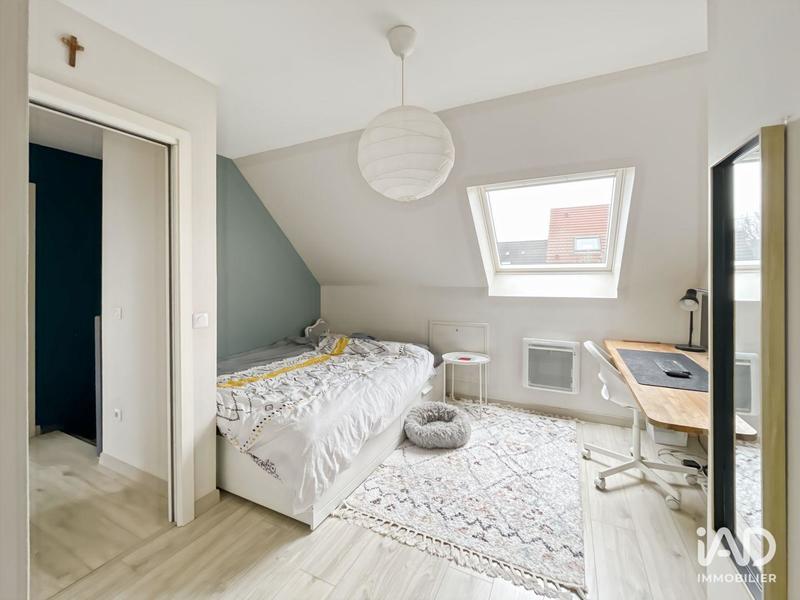 Maison - 90 m² - 5 pièces