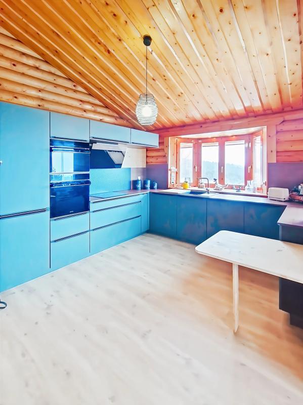 Châlet - 287 m² - 8 pièces