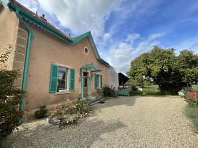 Maison de village - 162 m² - 6 pièces