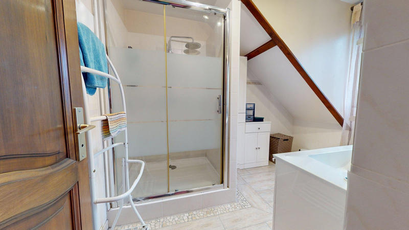 Maison - 136 m² - 6 pièces