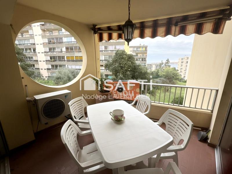 Appartement - 98 m² - 4 pièces