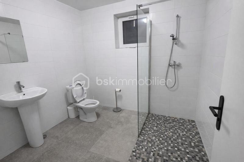 Bureau - 210 m² - 3 pièces