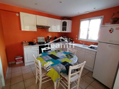 Maison - 88 m² - 6 pièces