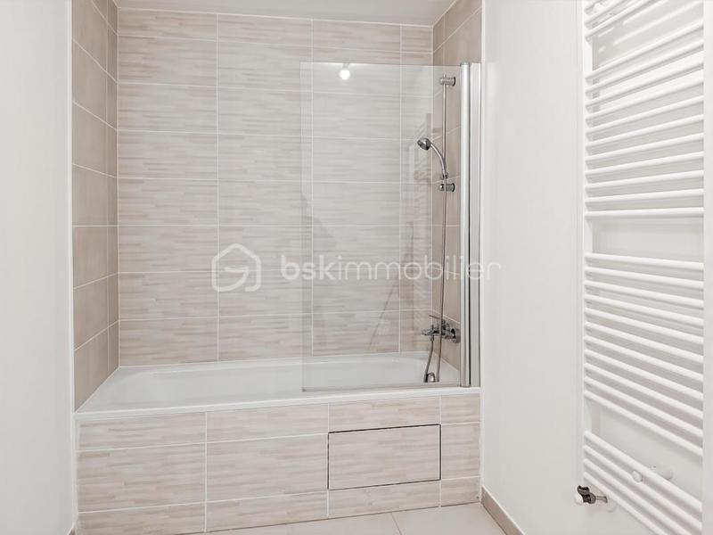 Appartement - 85 m² - 4 pièces