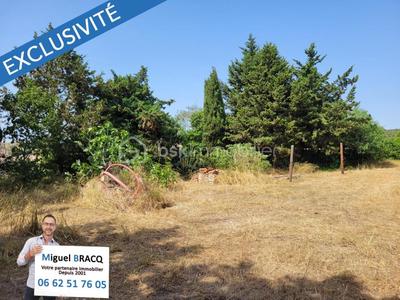 Terrain constructible - 623 m²
