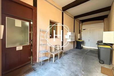 Local commercial - 94 m² - 5 pièces