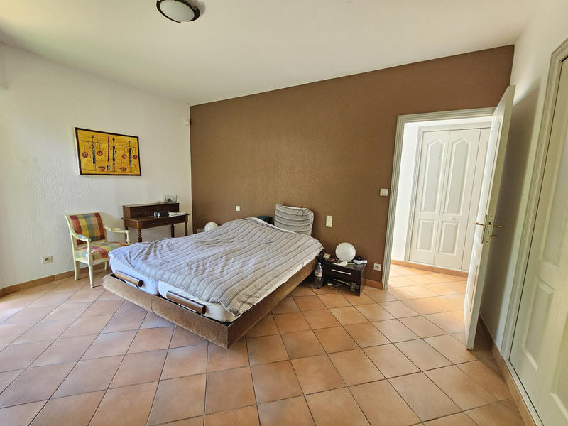 Villa - 288 m² - 7 pièces