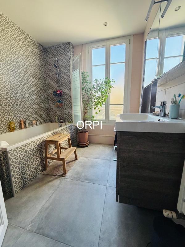 Appartement - 81 m² - 5 pièces
