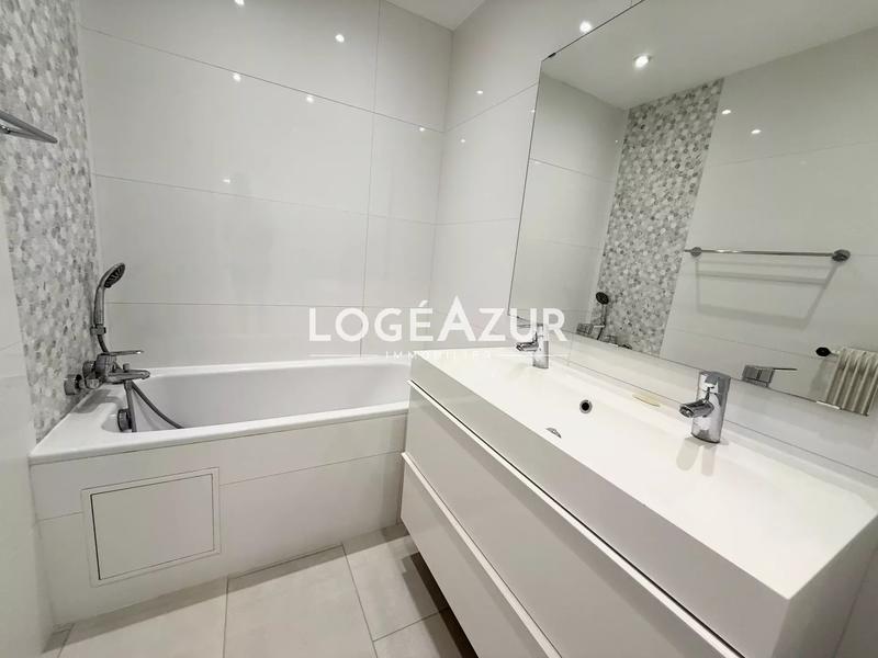 Appartement - 82 m² - 4 pièces