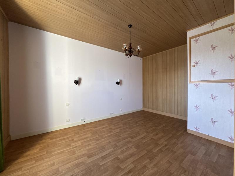 Maison ancienne - 103 m² - 7 pièces