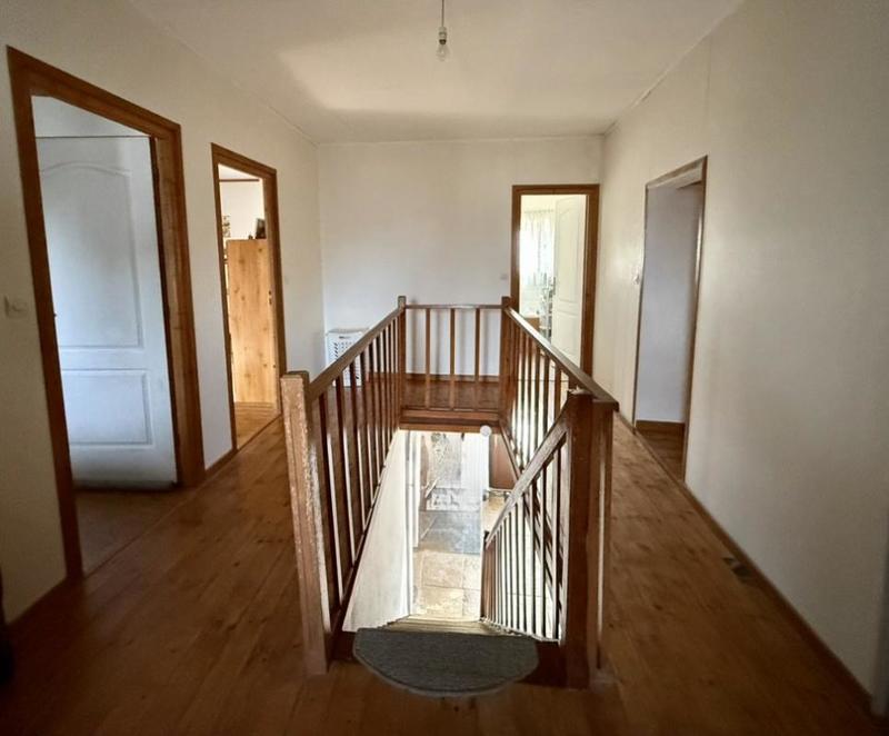 Maison - 254 m² - 10 pièces