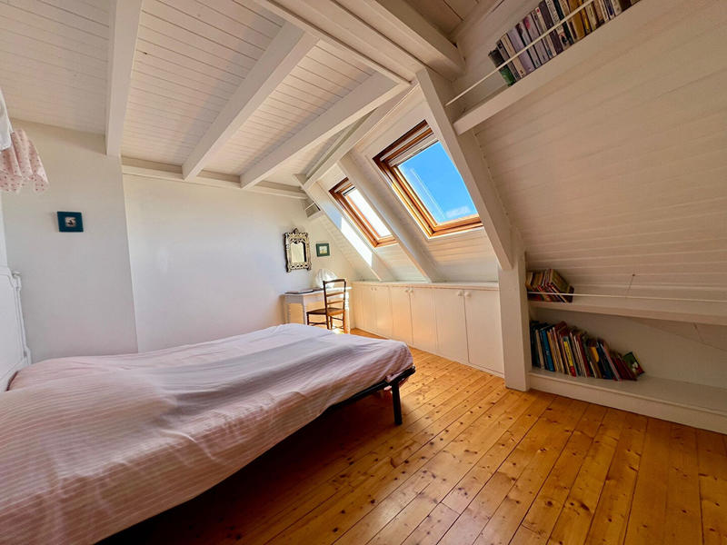 Appartement - 90 m² - 6 pièces