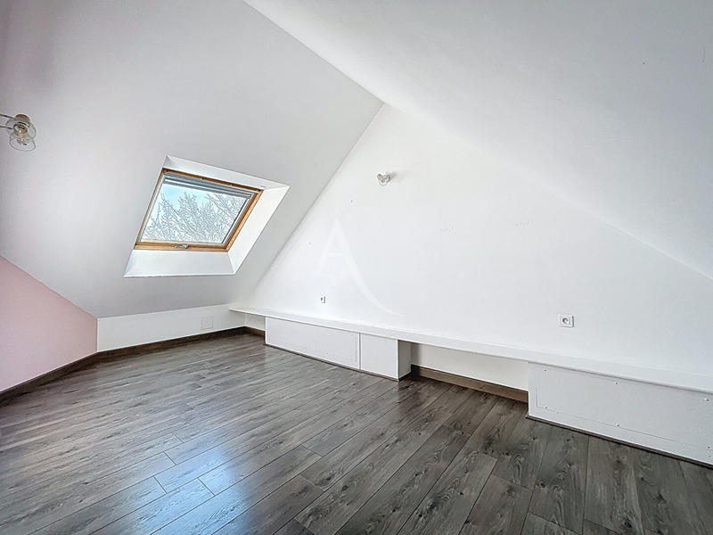 Maison - 147 m² - 6 pièces