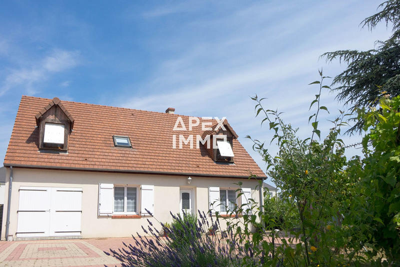 Maison - 135 m² - 6 pièces