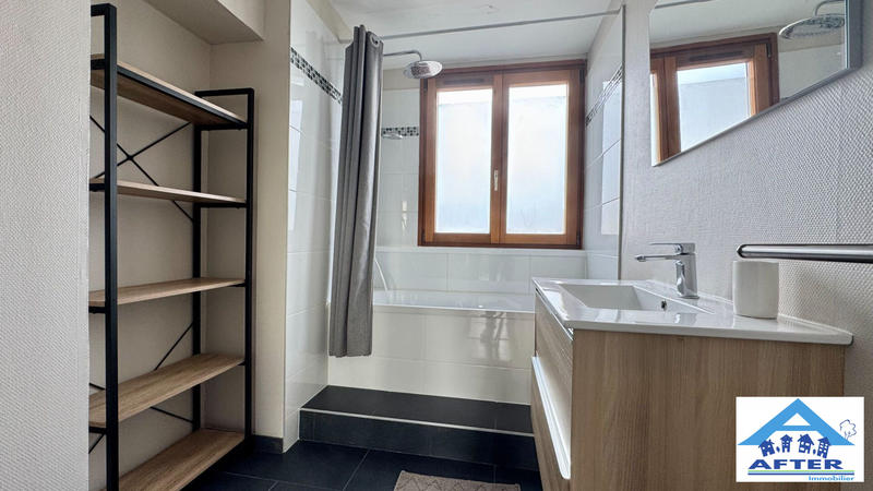 Appartement - 111 m² - 5 pièces