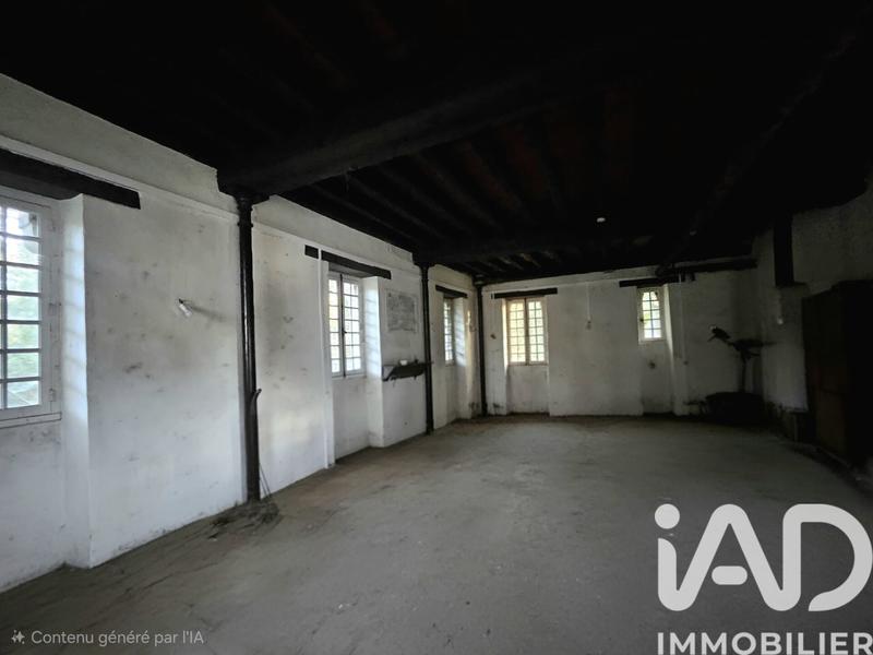 Maison - 217 m² - 8 pièces