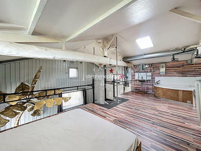 Maison - 140 m² - 3 pièces