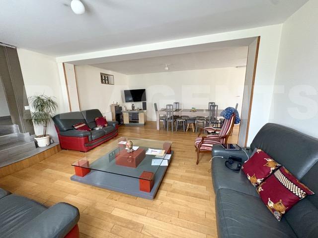 Maison ancienne - 199 m² - 7 pièces