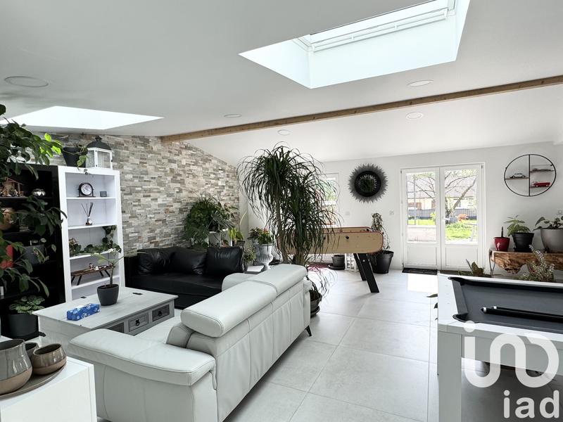 Maison - 212 m² - 7 pièces