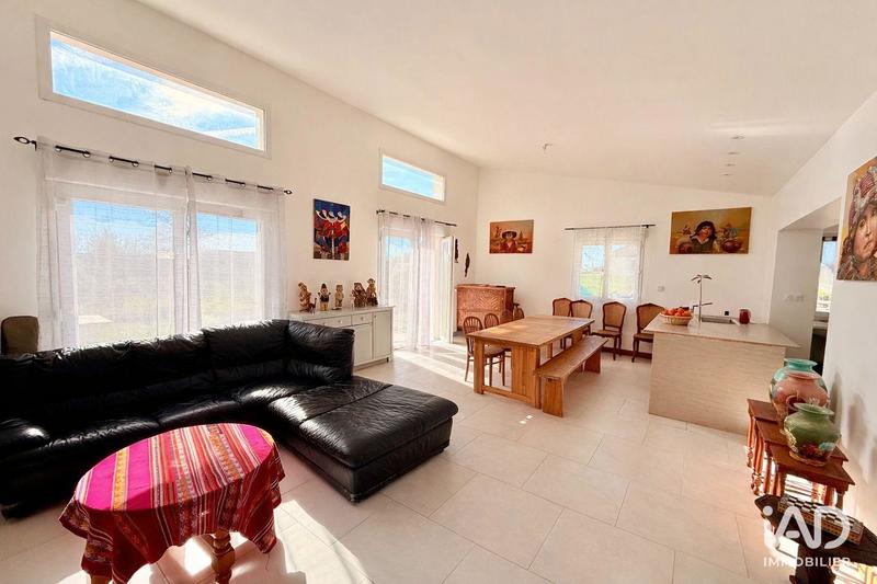 Maison - 226 m² - 5 pièces