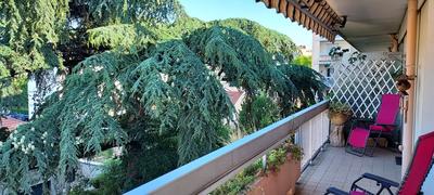 Appartement - 118 m² - 6 pièces