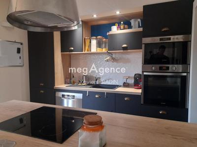 Maison - 97 m² - 4 pièces