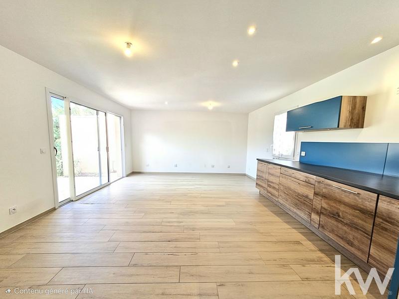 Maison - 94 m² - 4 pièces