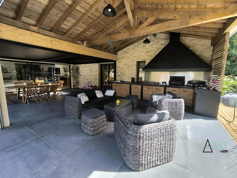 Maison contemporaine - 200 m² - 8 pièces