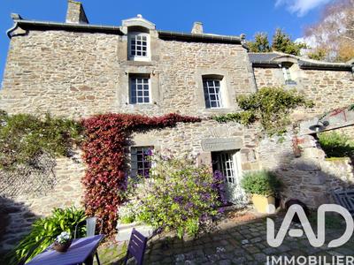 Maison - 218 m² - 6 pièces