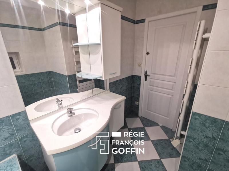 Appartement - 83 m² - 4 pièces