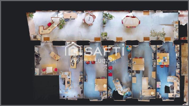 Local commercial - 240 m² - 8 pièces