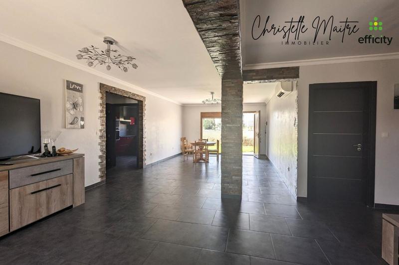 Maison - 181 m² - 6 pièces