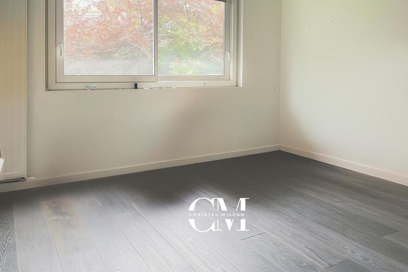 Maison - 196 m² - 7 pièces