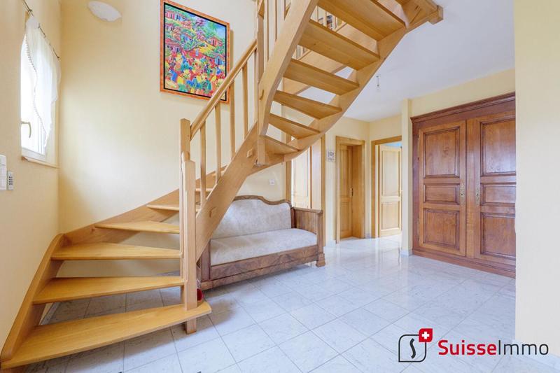 Maison - 200 m² - 7 pièces