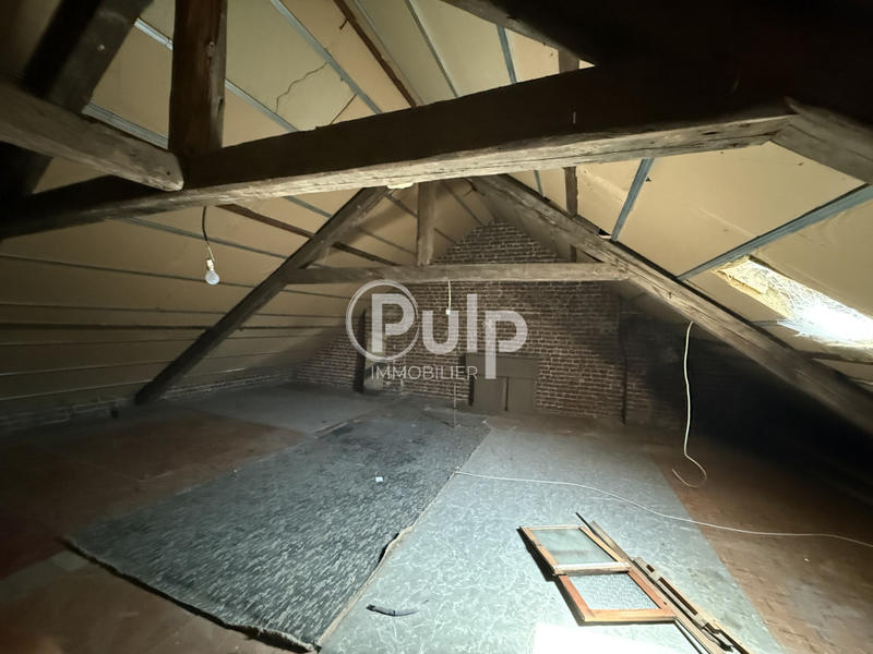 Maison - 241 m² - 12 pièces