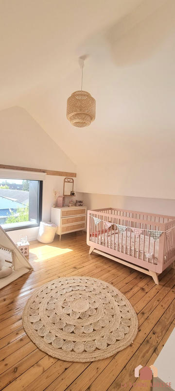 Maison - 251 m² - 7 pièces