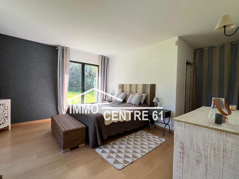 Maison - 195 m² - 6 pièces