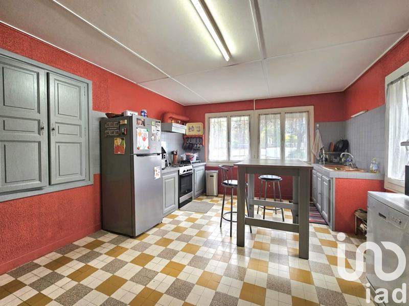 Maison - 285 m² - 10 pièces