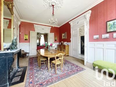 Maison - 312 m² - 9 pièces