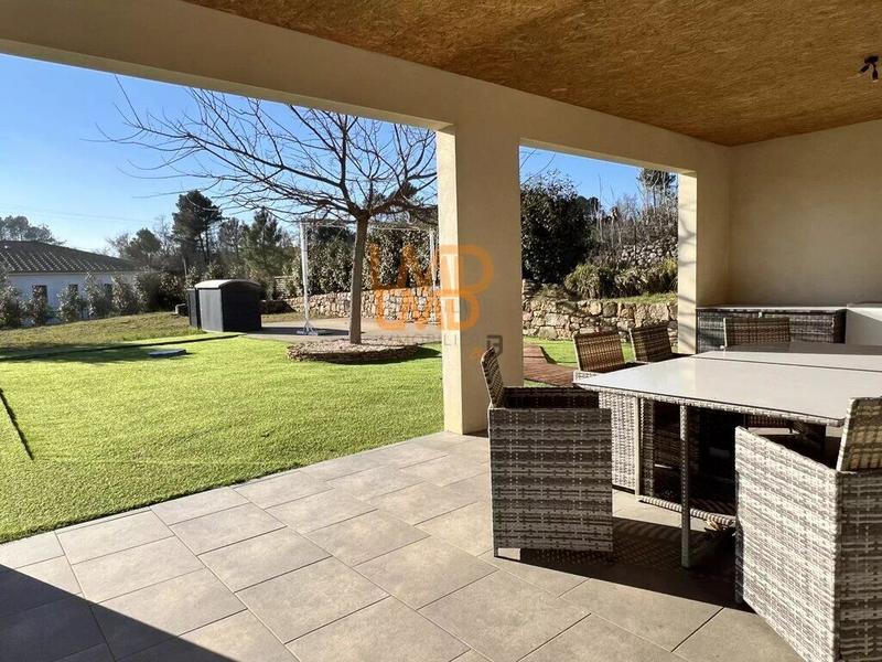 Villa - 120 m² - 4 pièces