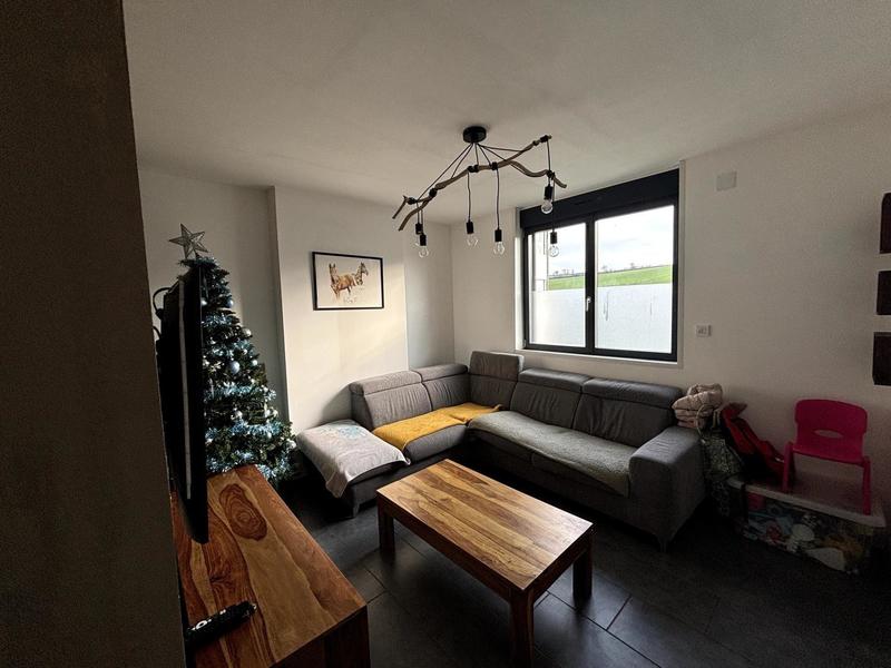 Maison - 93 m² - 6 pièces