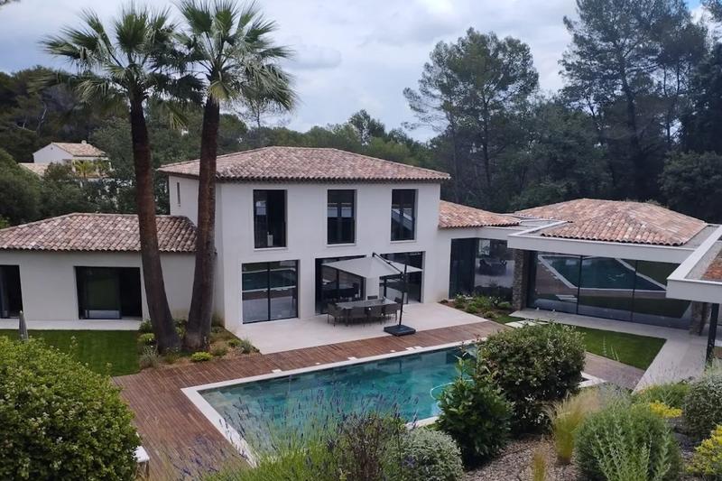 Villa - 292 m² - 7 pièces