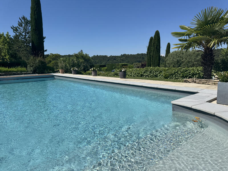 Villa - 250 m² - 6 pièces