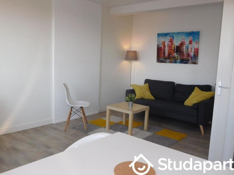 Chambre - 12 m² - 1 pièce