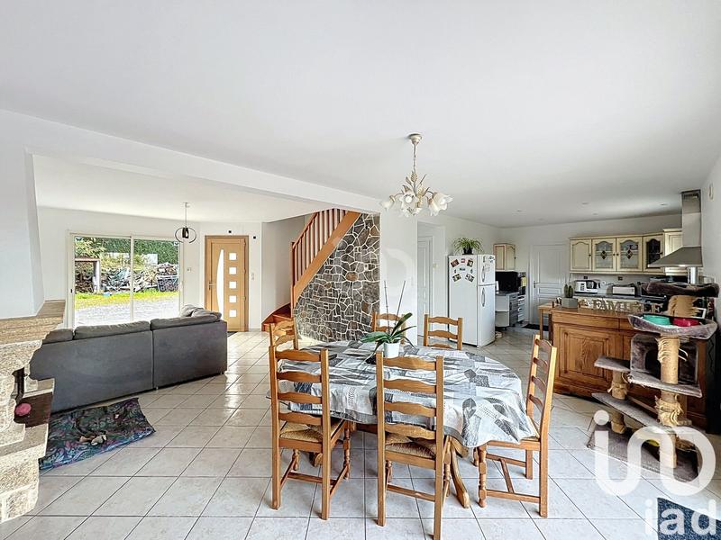 Maison - 104 m² - 5 pièces