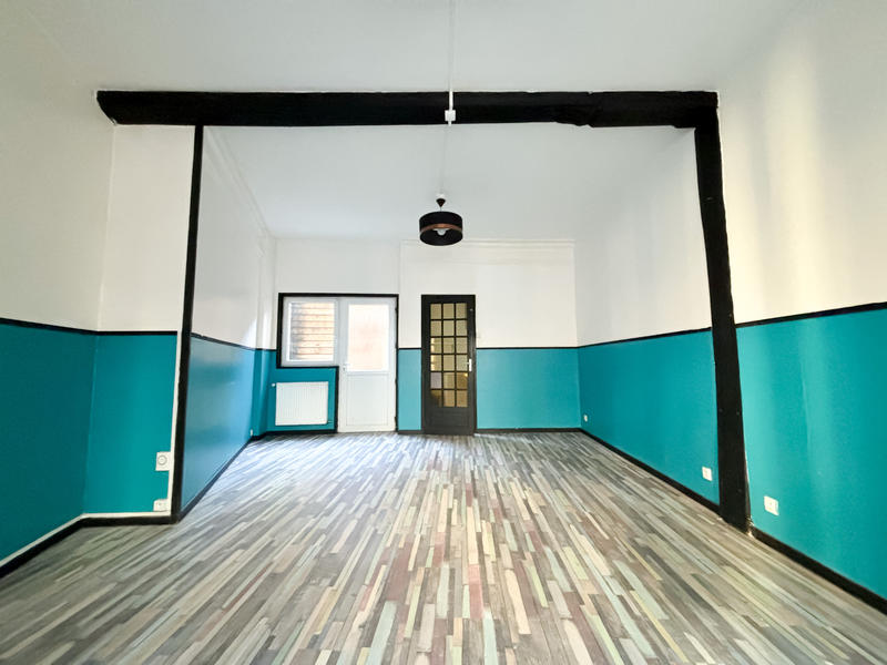 Maison - 90 m² - 5 pièces