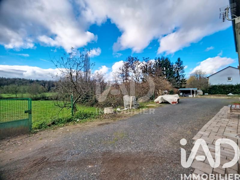 Maison - 186 m² - 5 pièces