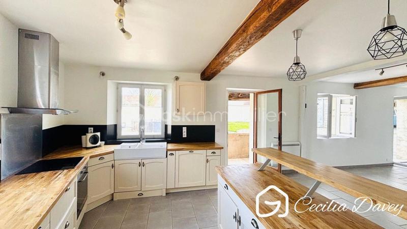 Corps de ferme - 110 m² - 7 pièces