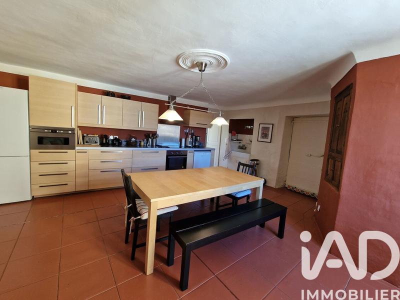 Maison - 99 m² - 5 pièces