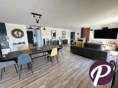 Maison - 183 m² - 5 pièces